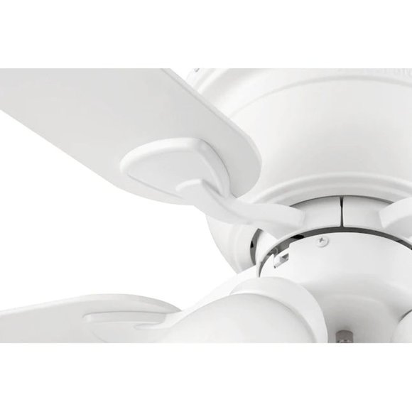 Harbor Breeze Centreville 42-in White Indoor Flush Mount Ceiling Fan with Light - Picture 4 of 6